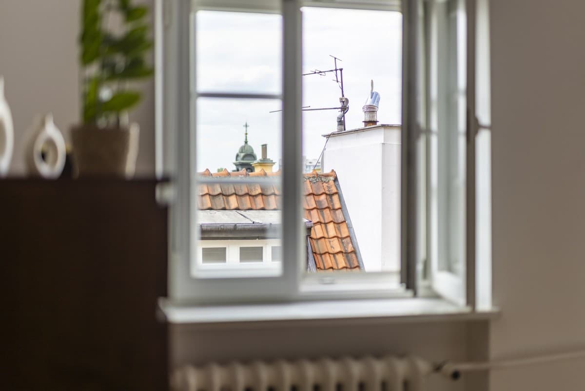 Charming 3-room apartment in historical Old Town – 11