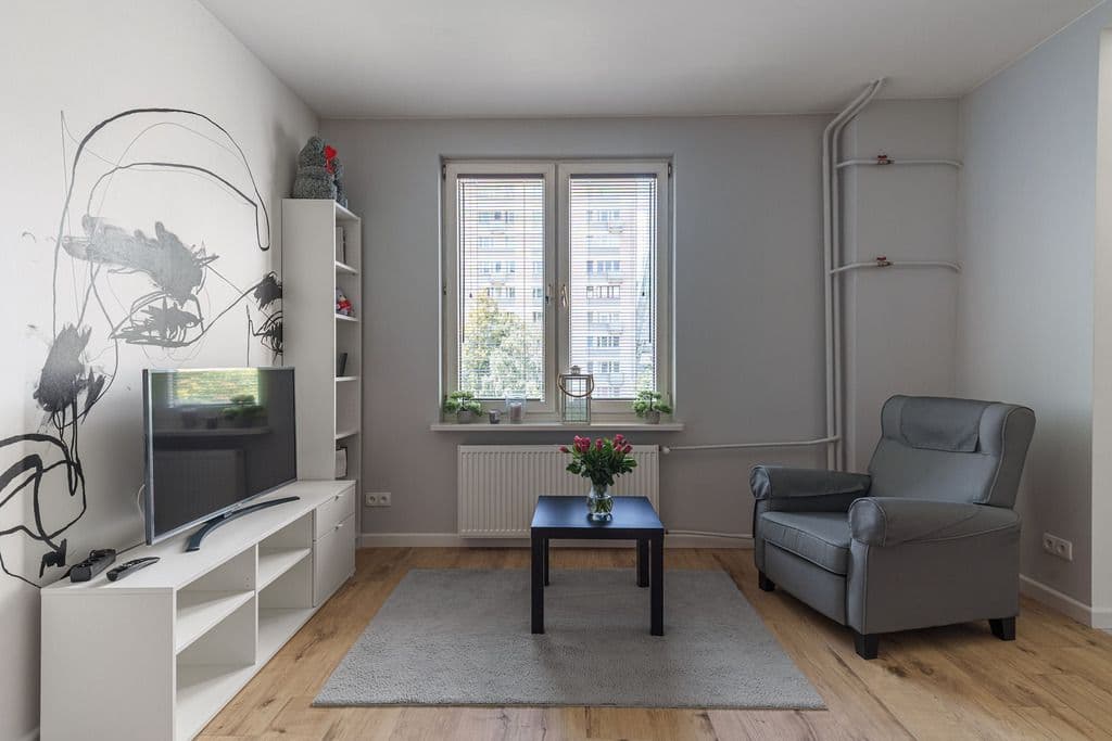 Modern loft apartment with city views in Warsaw – 8