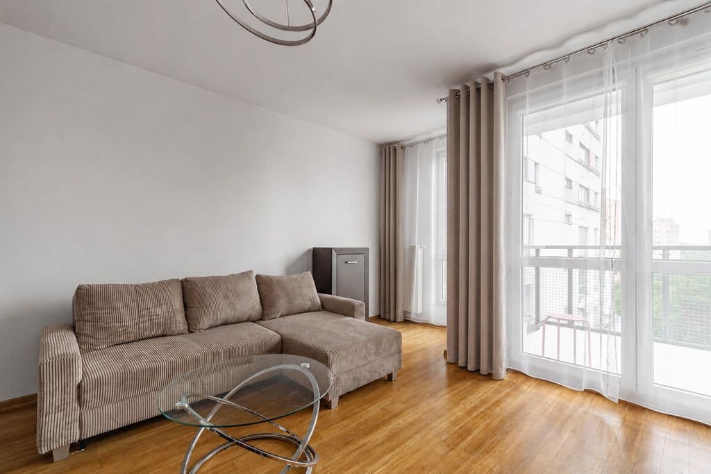 Spacious 3-room apartment with garage parking in Bemowo – 3