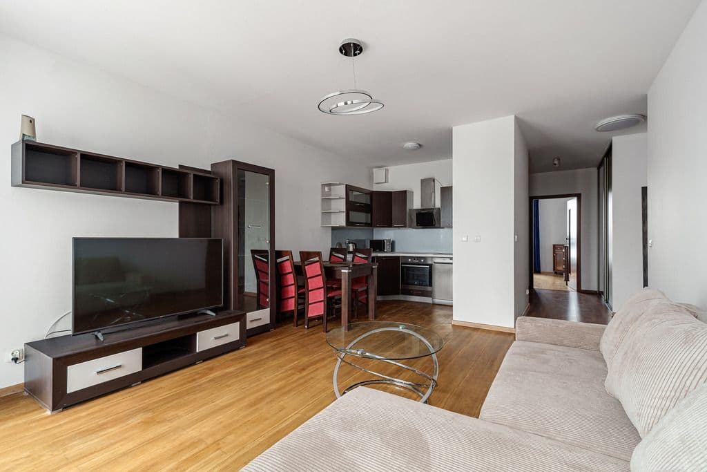 Spacious 3-room apartment with garage parking in Bemowo – 5