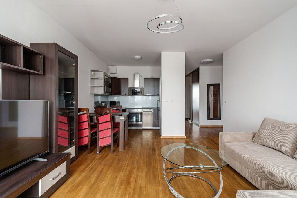 Spacious 3-room apartment with garage parking in Bemowo – 6