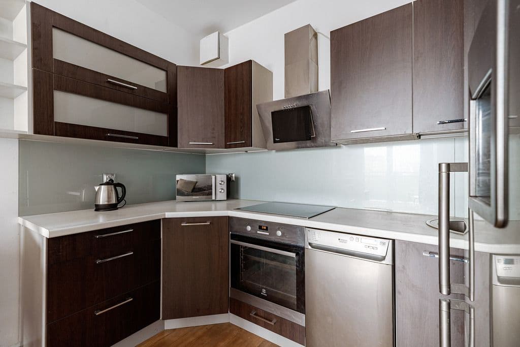 Spacious 3-room apartment with garage parking in Bemowo – 8