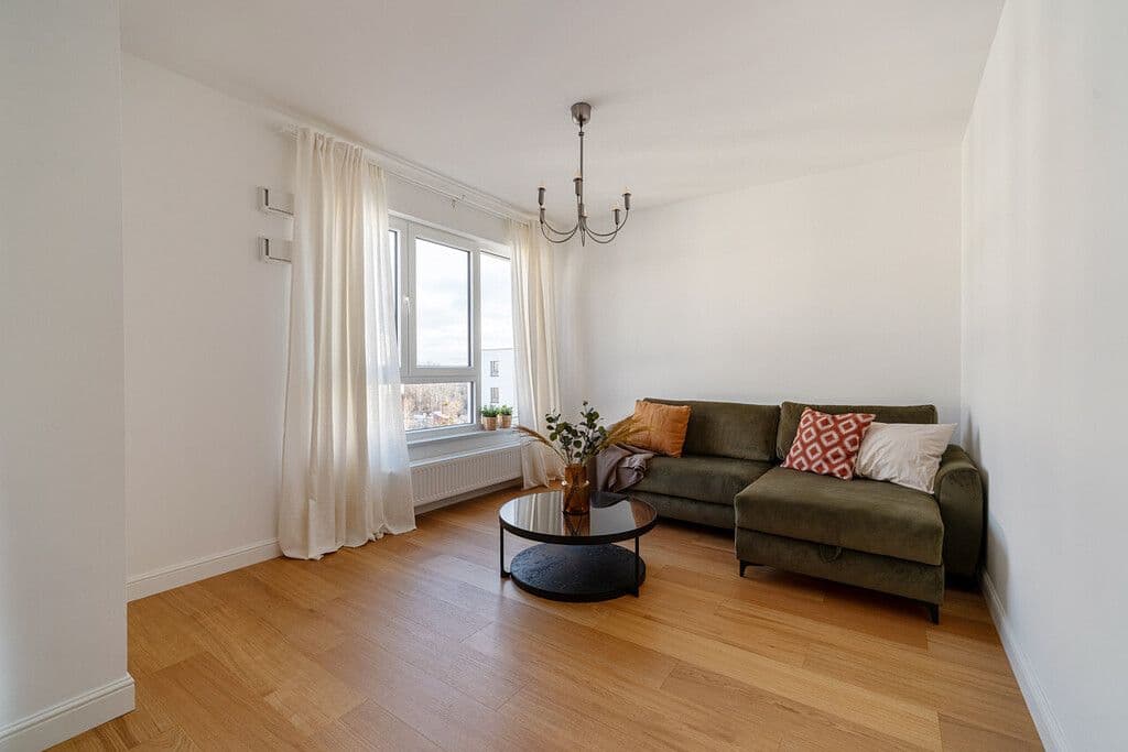Spacious studio with balcony in secure community – 1