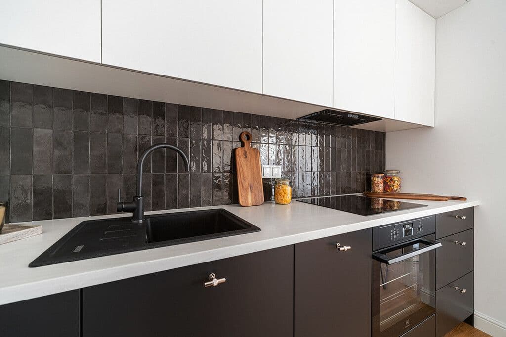 Spacious studio with balcony in secure community – 6
