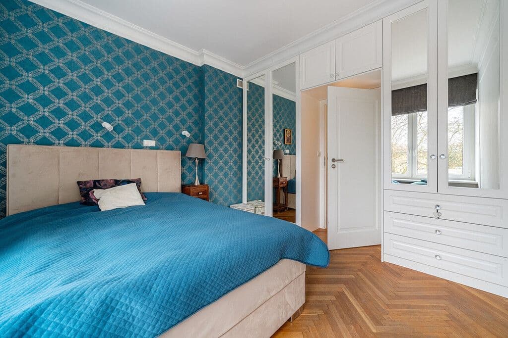Spacious apartment with balcony in Praga Południe – 4