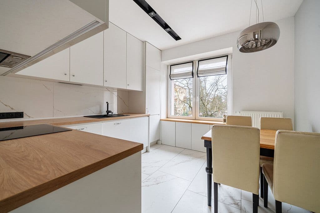 Spacious apartment with balcony in Praga Południe – 8
