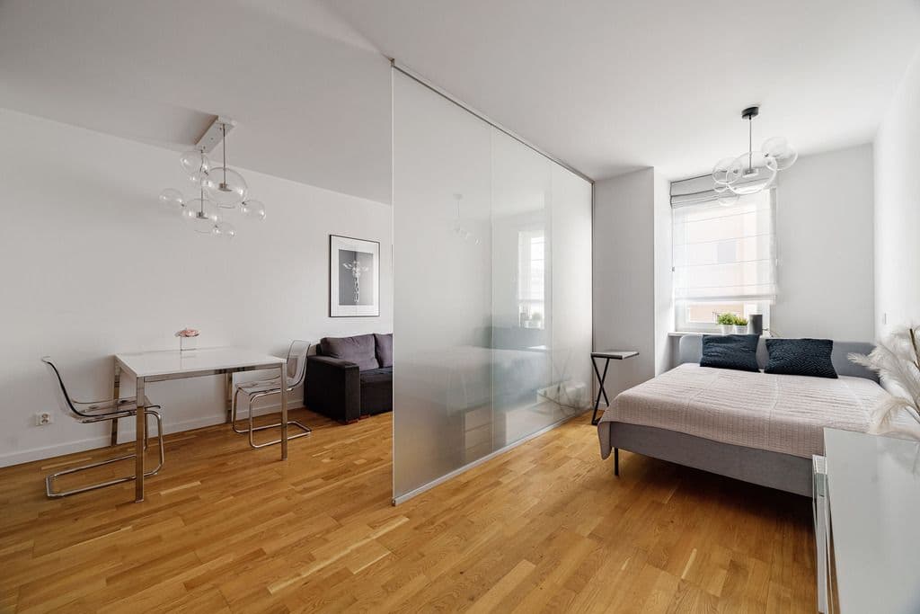 Modern apartment in Wola Tower with garage rental – 1