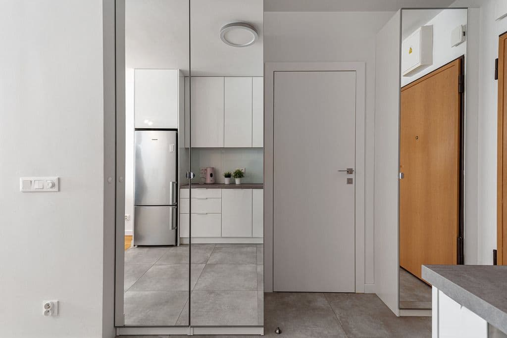 Modern apartment in Wola Tower with garage rental – 13