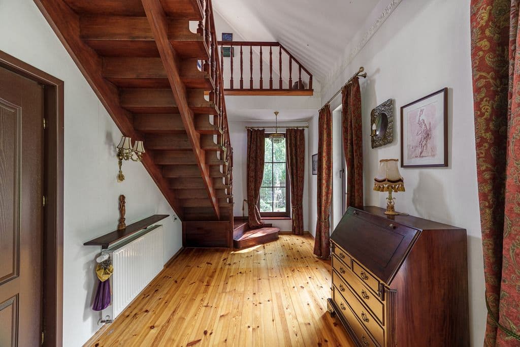 Charming detached house with spacious garden in Wawer – 10