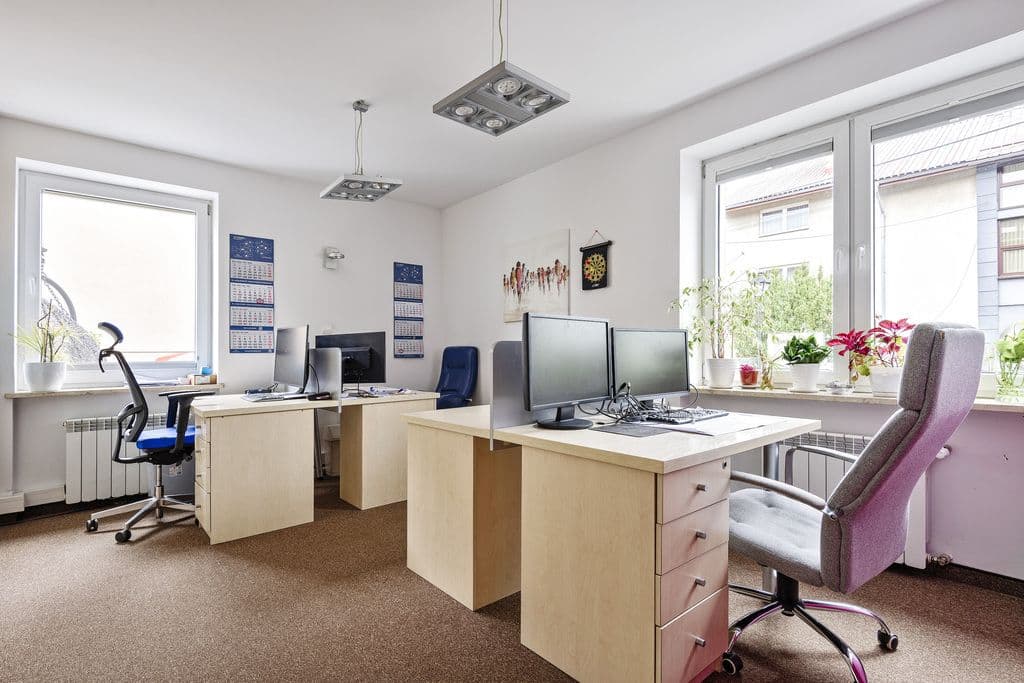 Functional office space with independent access – 2