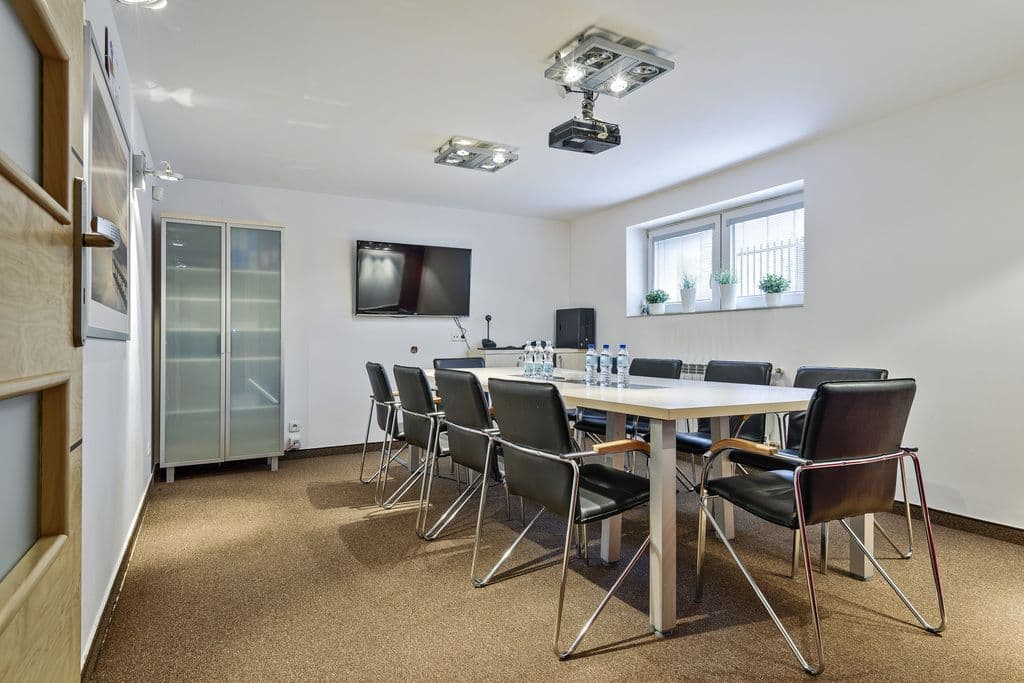 Functional office space with independent access – 3