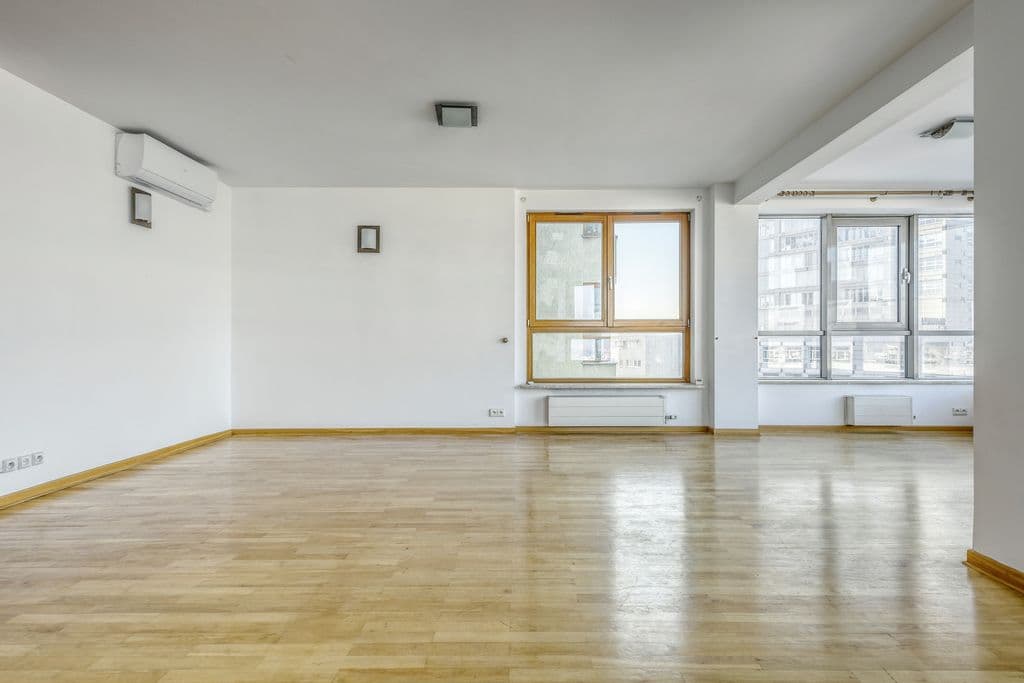 Prestigious apartment with stunning views near Westfield – 4