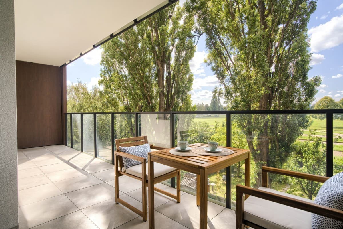 Stylishly finished apartment with stunning horse track views – 2