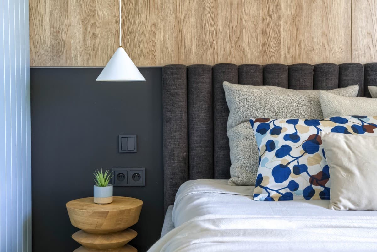 Stylishly finished apartment with stunning horse track views – 10