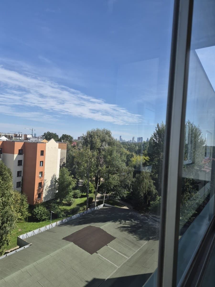 Sunny two-room apartment with balcony and city view – 9