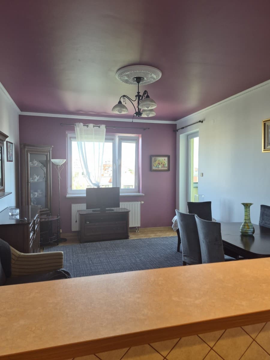 Sunny two-room apartment with balcony and city view – 10