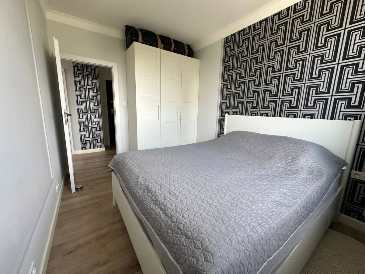 Modern 2-room flat 3 mins from Metro M2 – 10