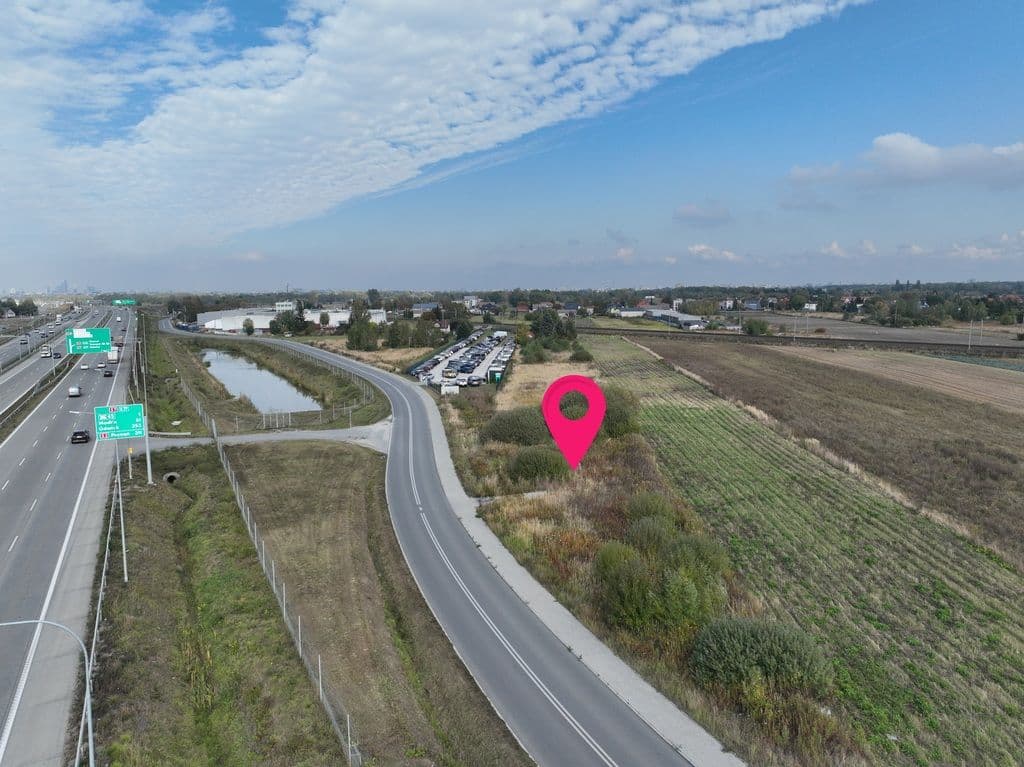 Large investment plot in Ursynów near S7 – 7