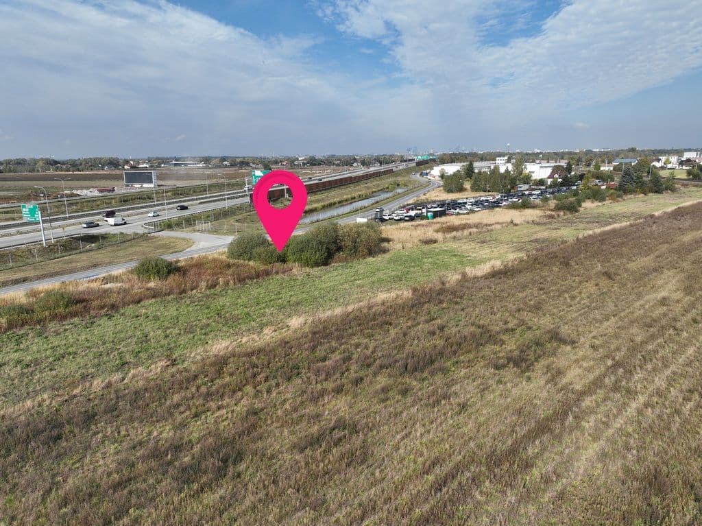 Large investment plot in Ursynów near S7 – 8