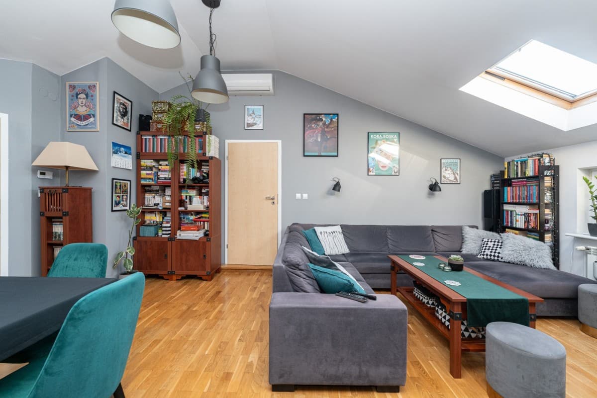 Cozy 2-room apartment in green Wesoła neighborhood – 1
