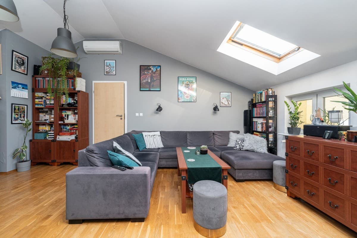 Cozy 2-room apartment in green Wesoła neighborhood – 2