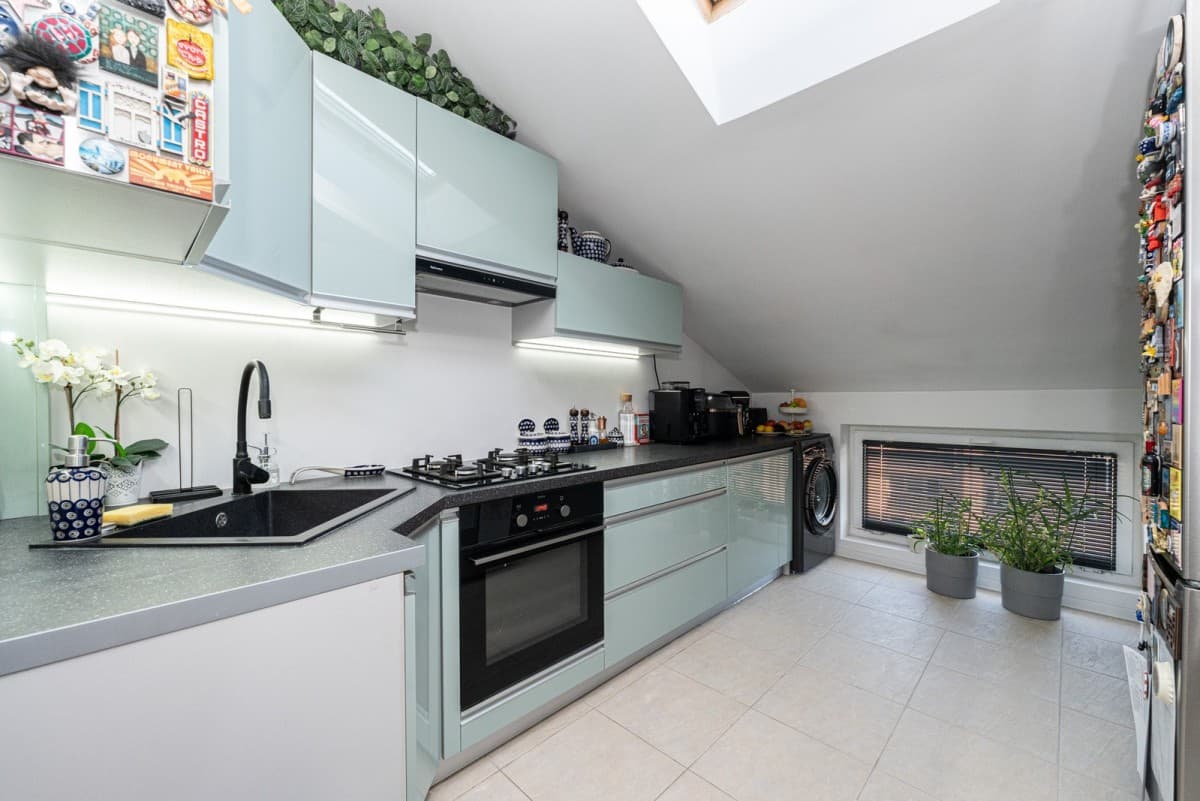 Cozy 2-room apartment in green Wesoła neighborhood – 10