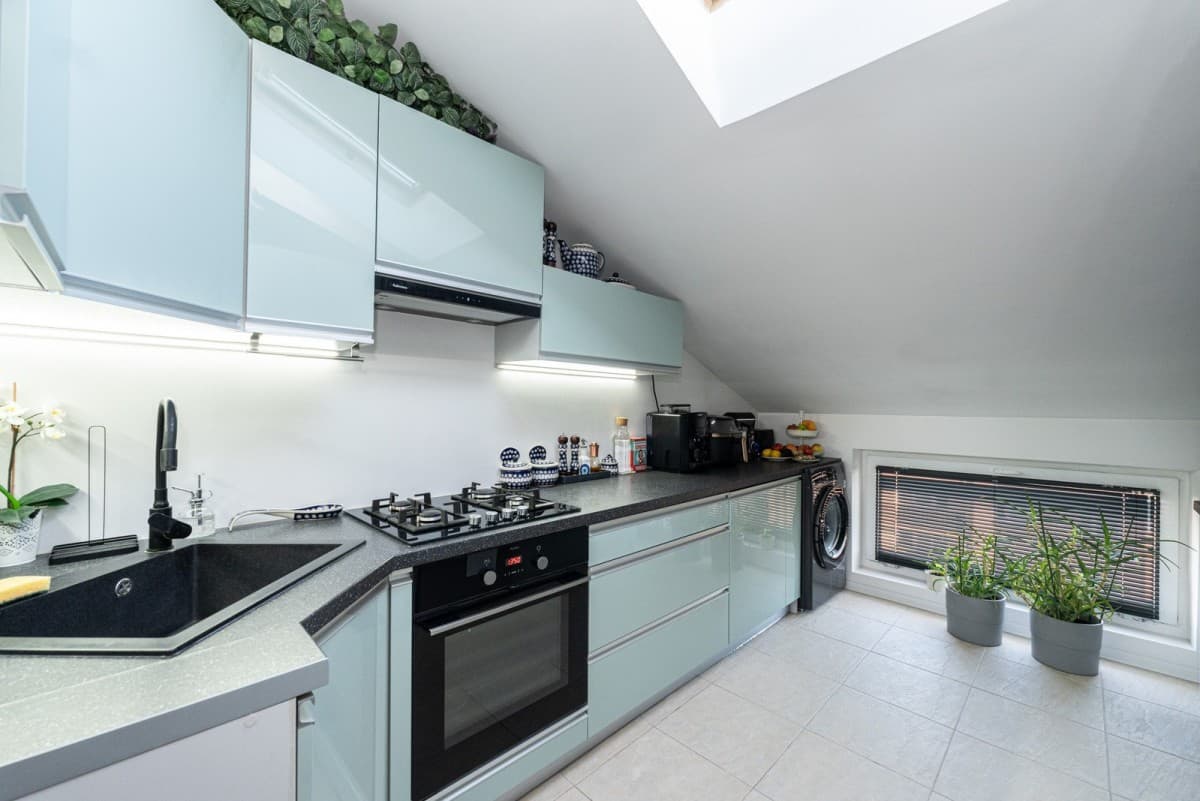 Cozy 2-room apartment in green Wesoła neighborhood – 13