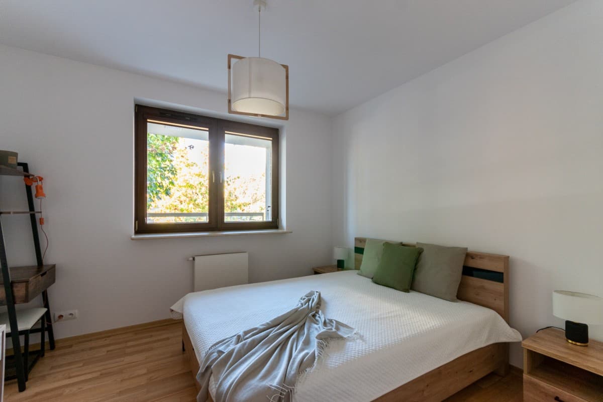 Furnished 2-room apartment with large loggia – 9