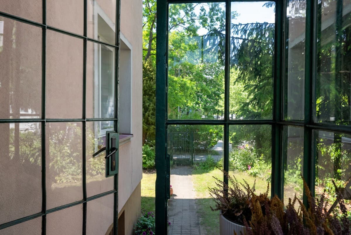 Spacious five-bedroom house with garden in Sadyba – 7