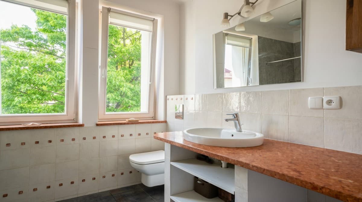 Spacious five-bedroom house with garden in Sadyba – 11