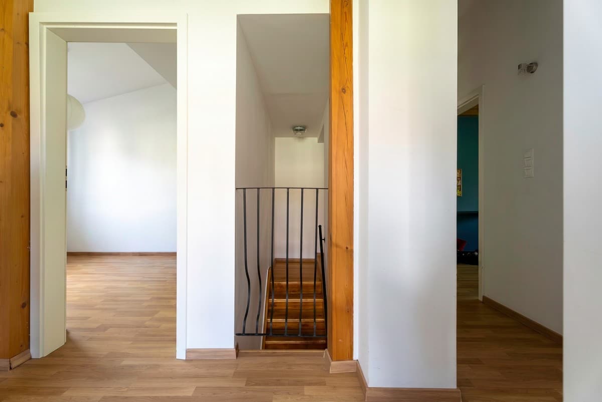 Spacious five-bedroom house with garden in Sadyba – 17