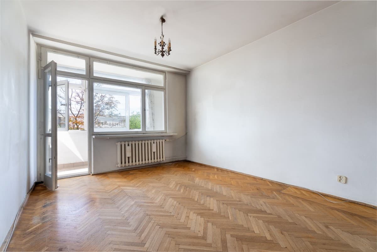 Bright apartment in the heart of Warsaw – 1