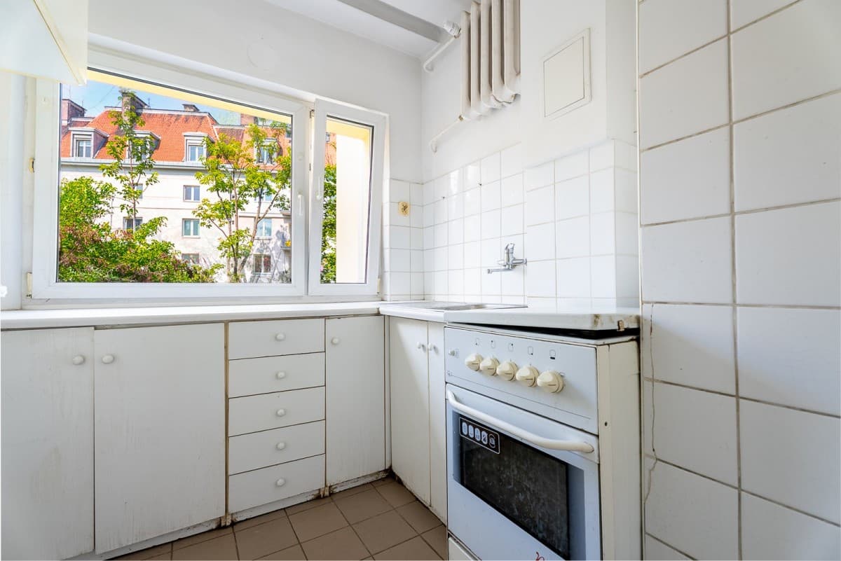 Bright apartment in the heart of Warsaw – 6