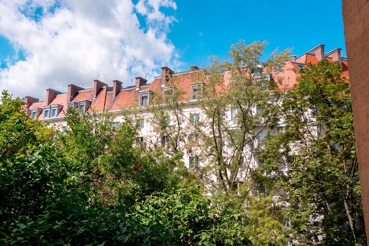 Bright apartment in the heart of Warsaw – 8