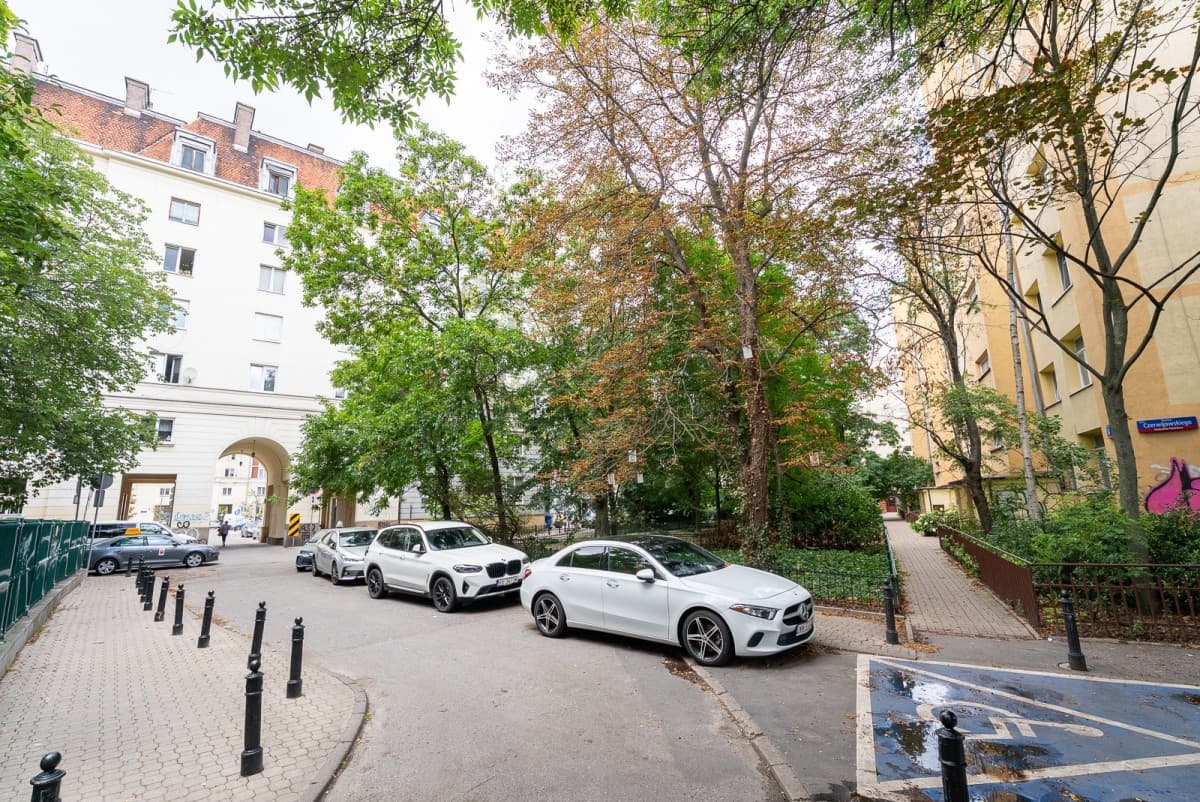 Bright apartment in the heart of Warsaw – 7