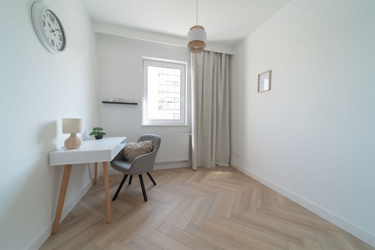 Modern 3-room apartment near shopping centers – 14