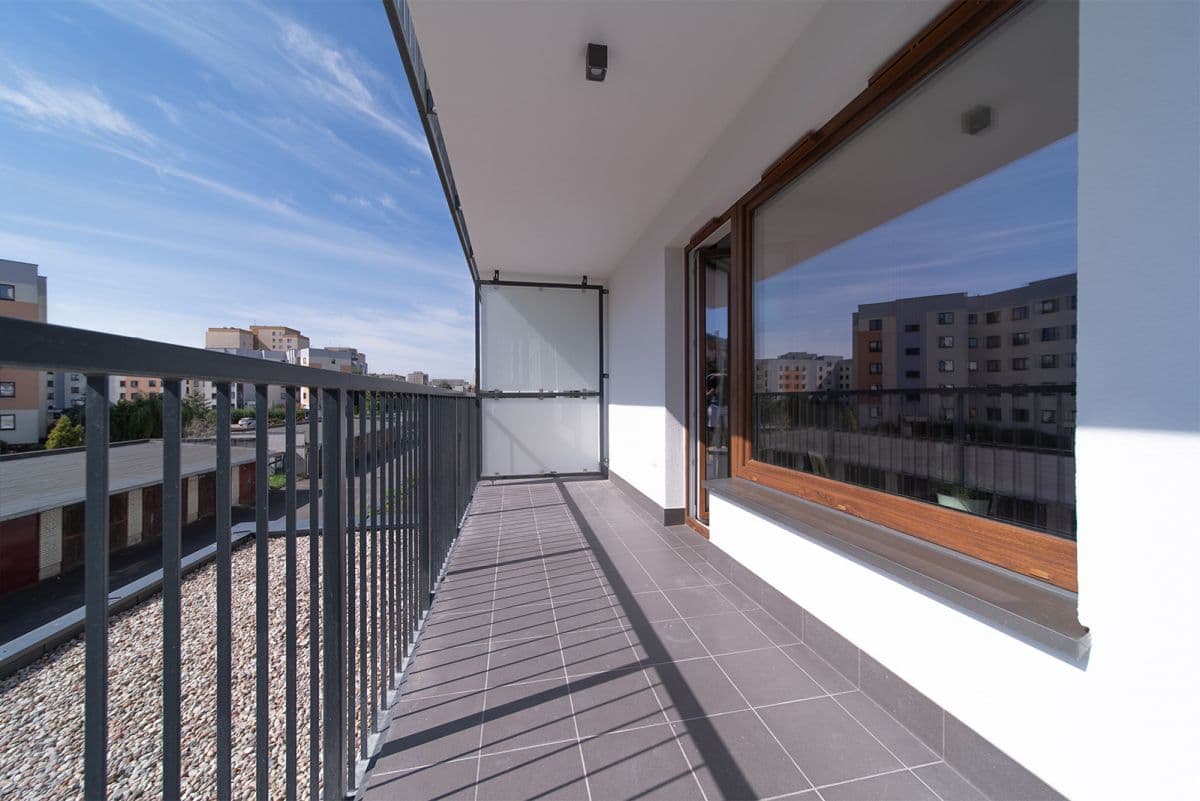 Modern 3-room apartment near shopping centers – 16