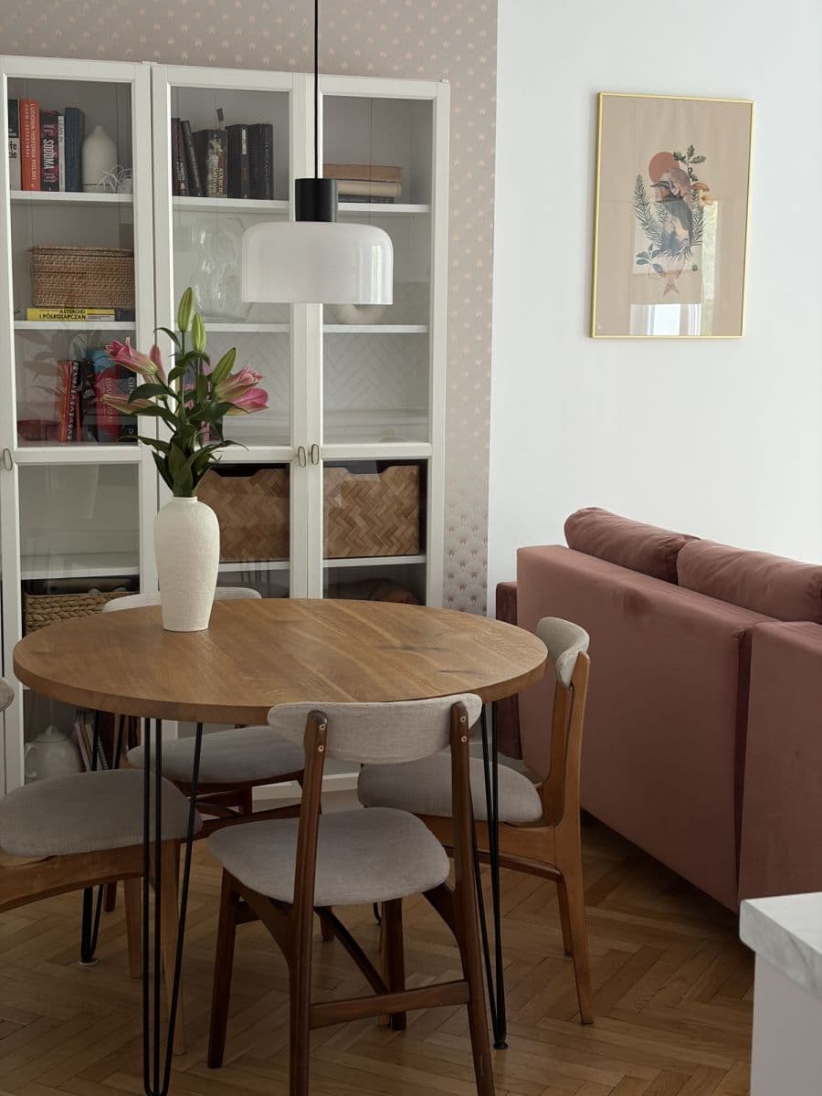 Stylish 39 m² apartment with balcony in Ochota – 1