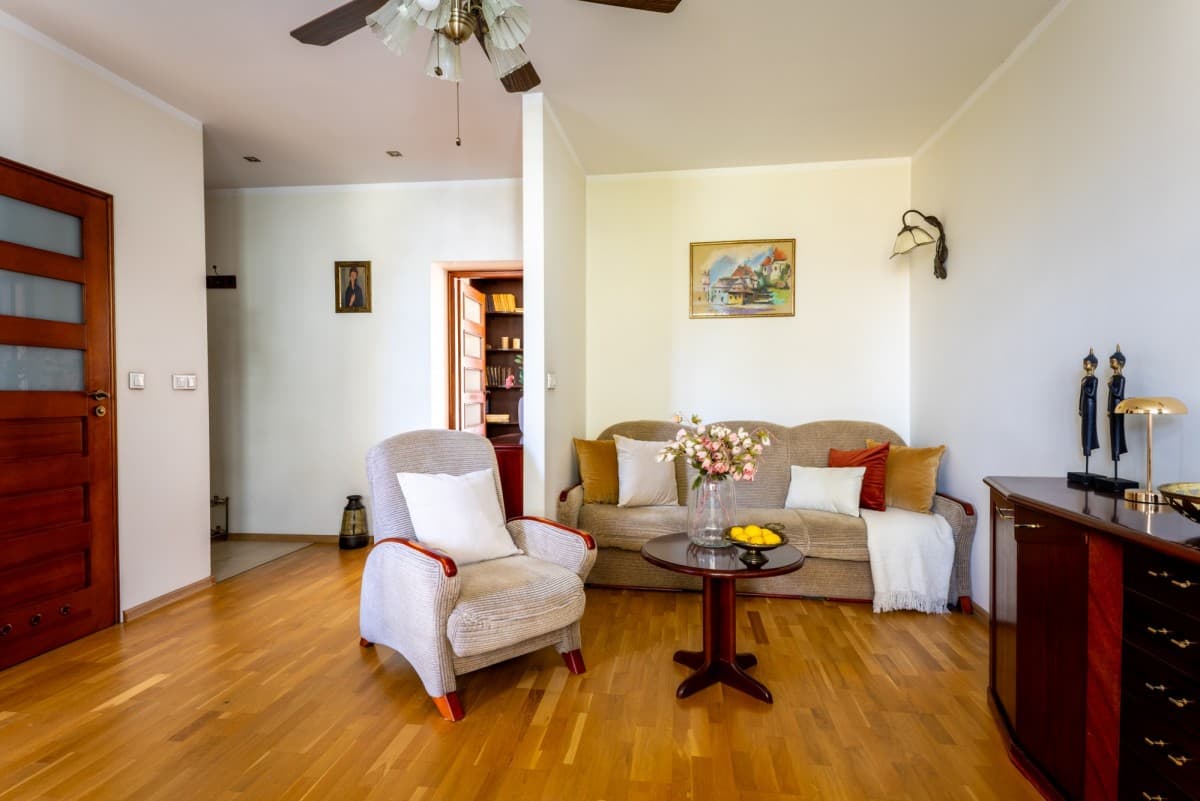 Charming 2-room flat in historic Stara Ochota – 17