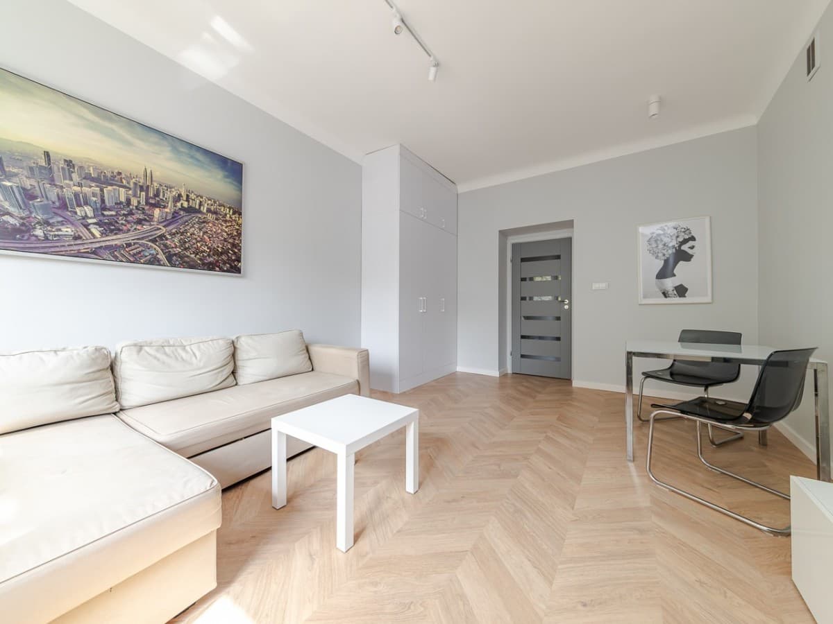Modern 2-room apartment with separate kitchen in Grochów – 2