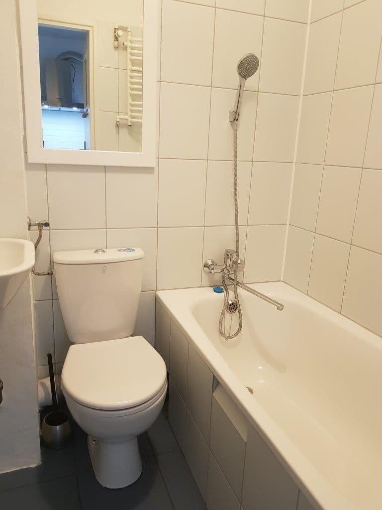 Renovated 1-room flat in prime Praga location – 7