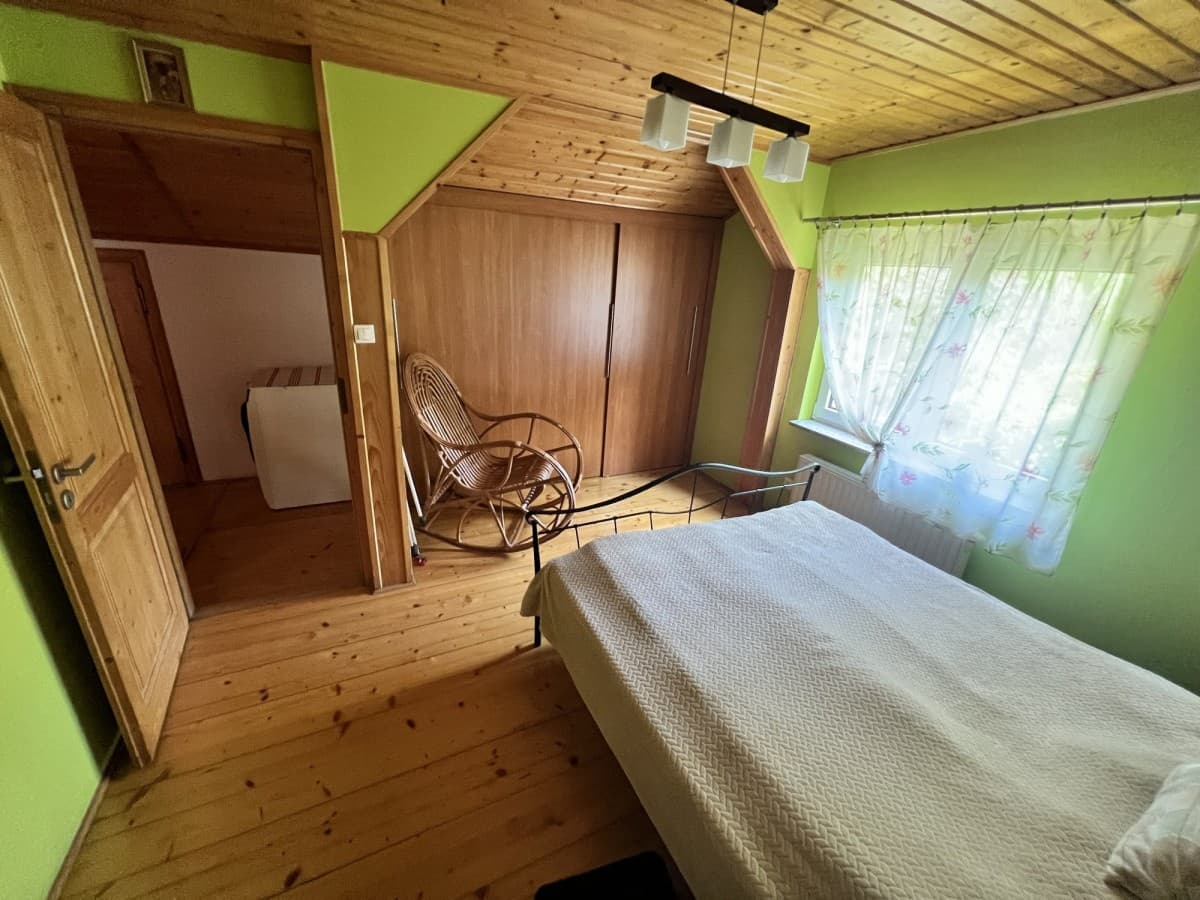 Spacious family home on 2400 m2 land in Konstancin – 24