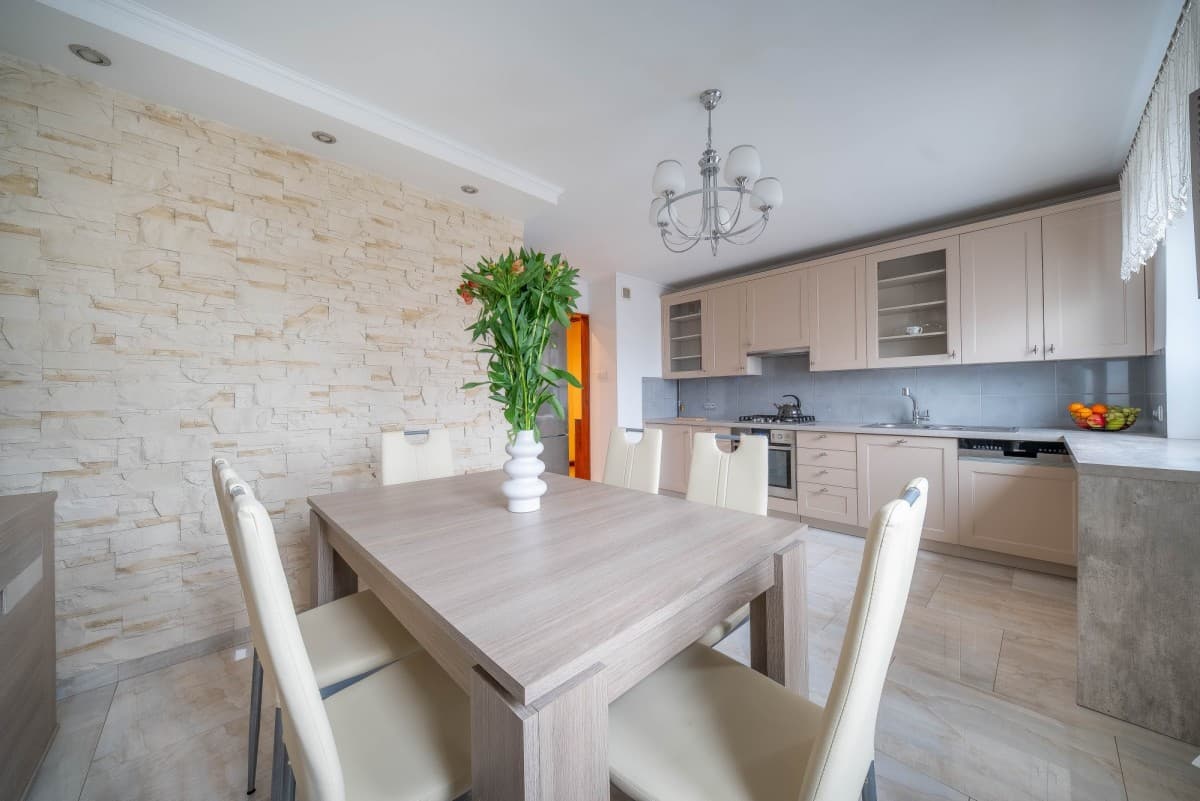 Spacious 85 m² apartment with potential in Stara Miłosna – 3
