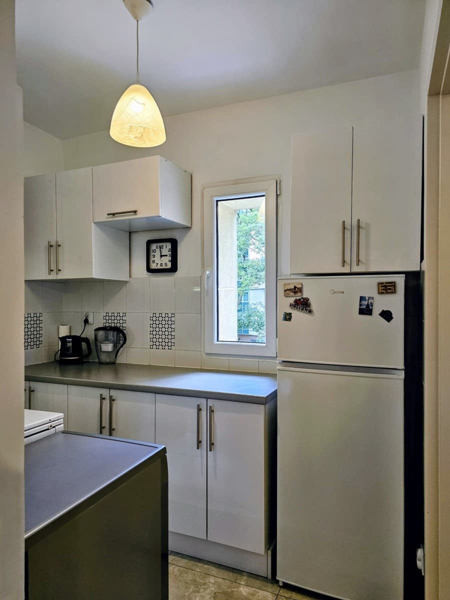 Two-room apartment steps from downtown – 14