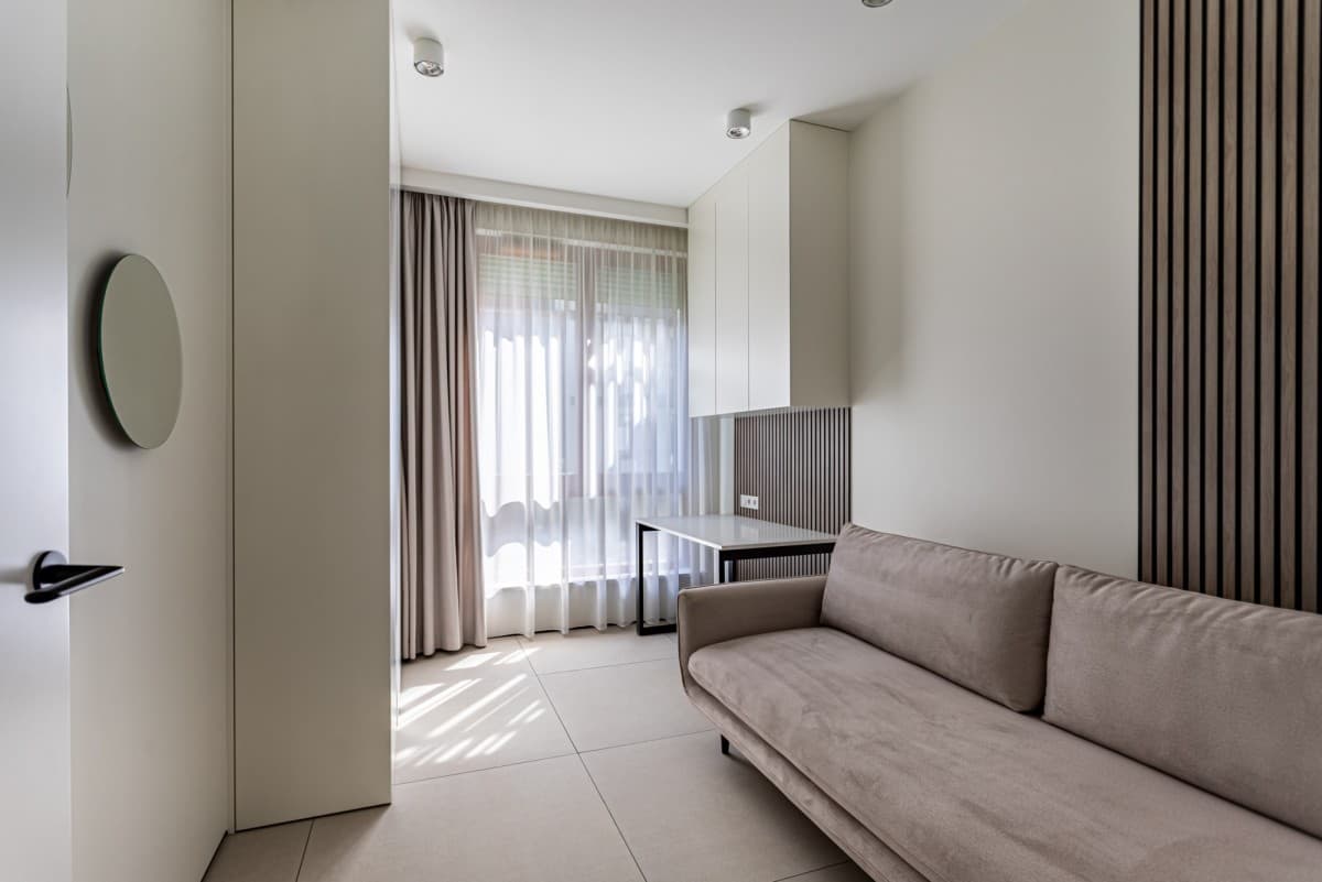 Elegant 3-room apartment in prestigious Royal Residence – 6