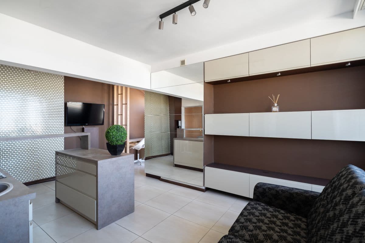 Studio apartment with stunning Warsaw skyline views – 7