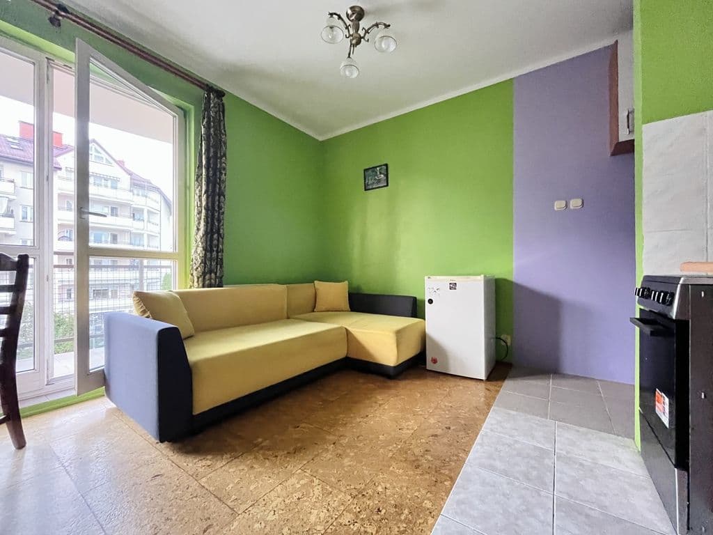 Functional studio with large balcony near metro – 1
