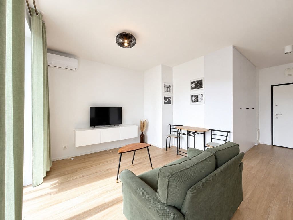Modern apartment with AC near Rondo Daszyńskiego – 1