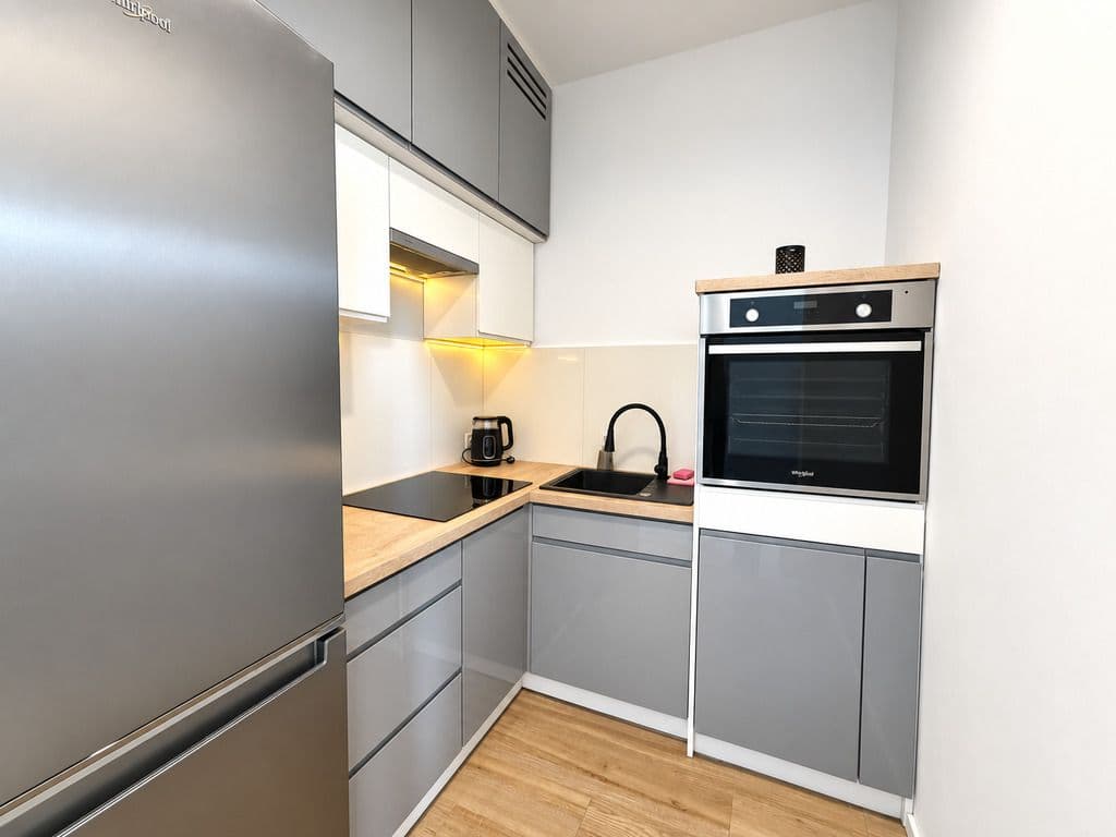 Modern apartment with AC near Rondo Daszyńskiego – 6