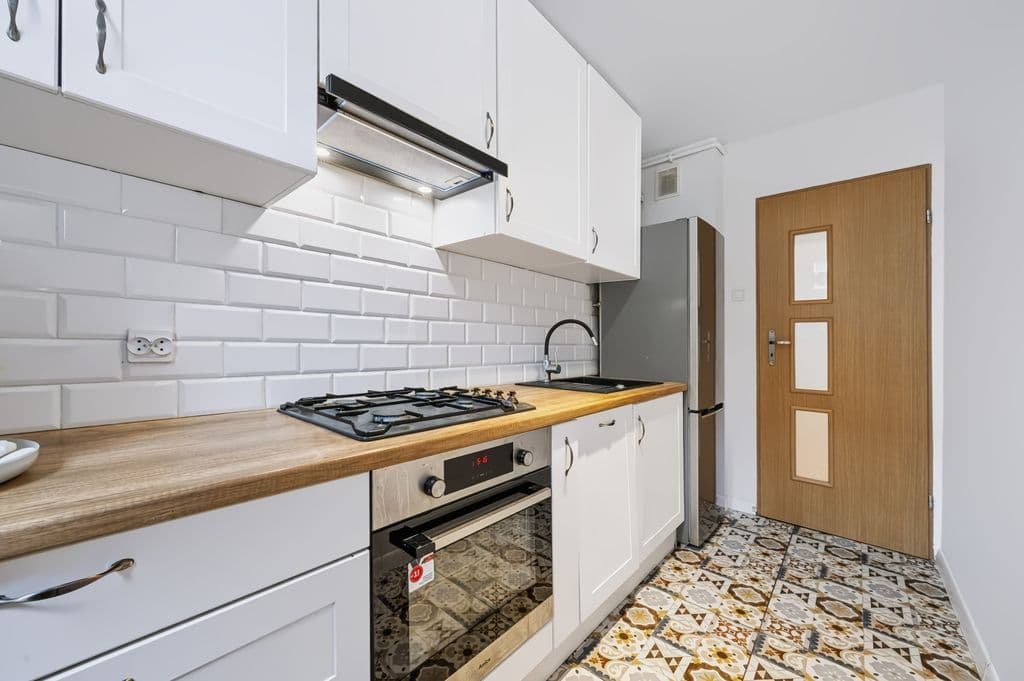 Charming three-room apartment with balcony in Mokotów – 5
